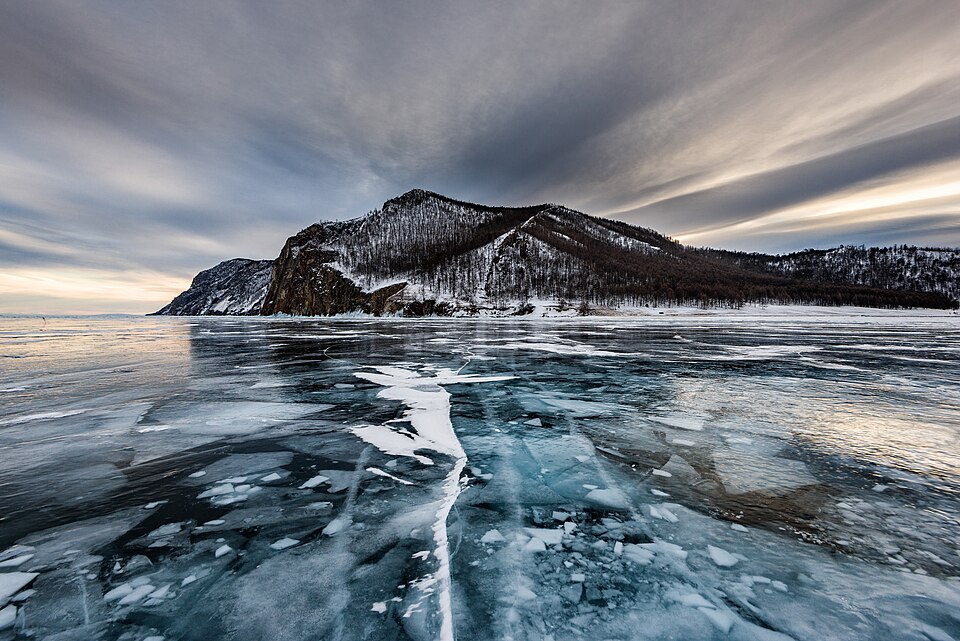 Озеро Байкал зимой — Lake Baikal in winter